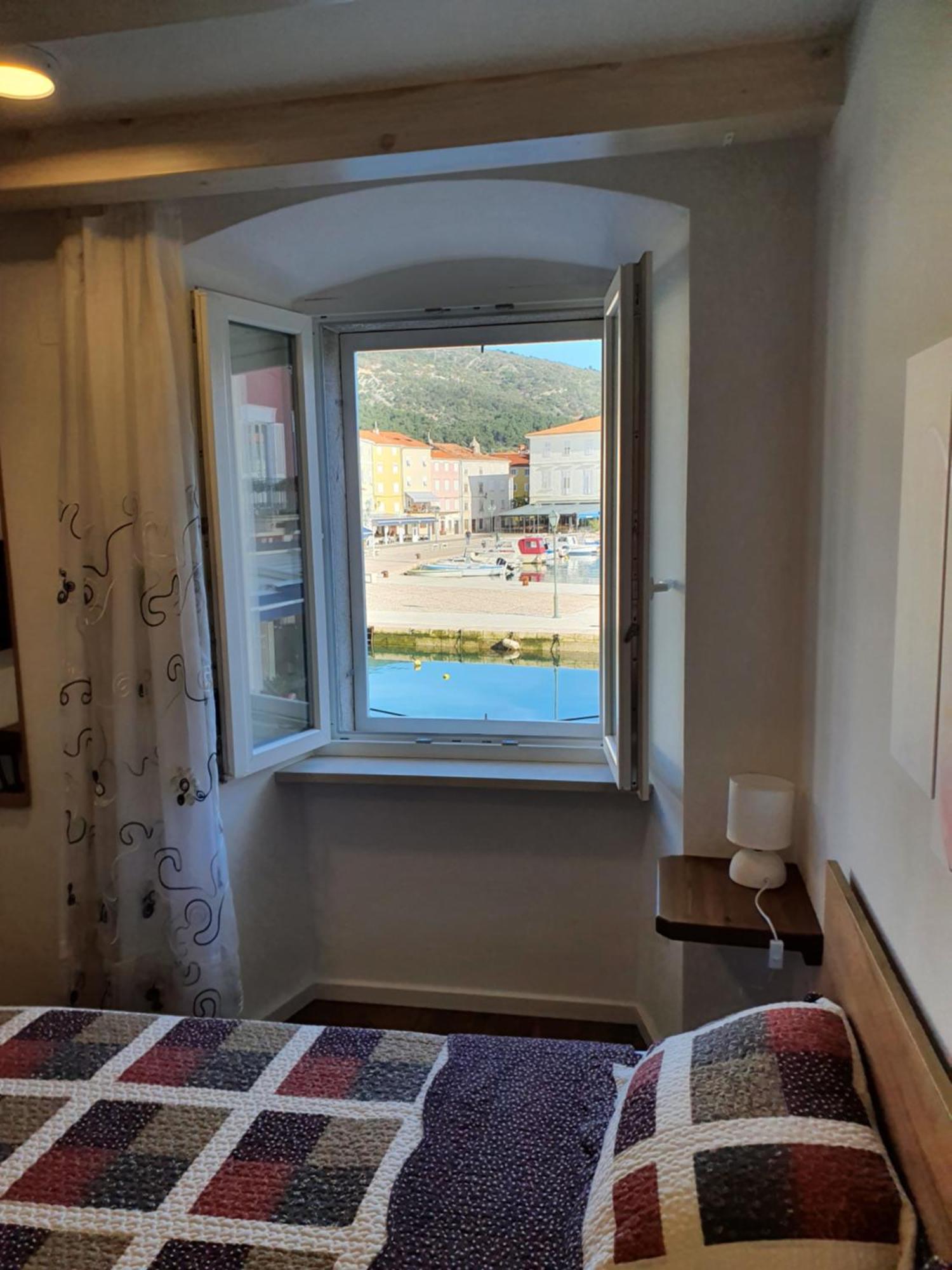 Room Cs Крес Екстериор снимка